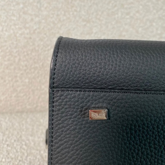 Authentic The Row Black Matte Grained Margaux 15 Leather Top-Handle Bag - Picture 7 of 11